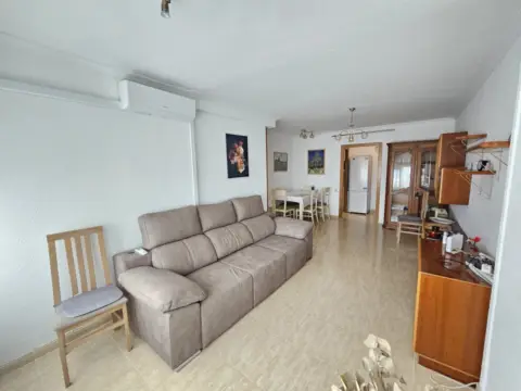 Piso en calle del Pintor Pedro Camacho