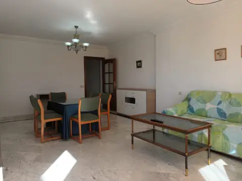 Ático en calle Santo Tomás de Villanueva