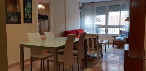 Piso en Avenida de Cervantes