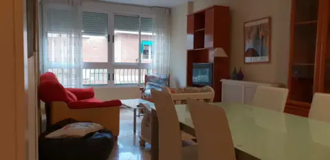 Piso en Avenida de Cervantes