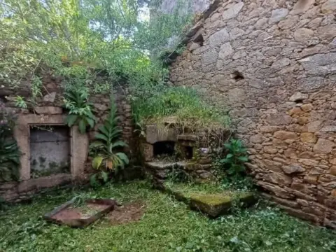 Casa rústica en calle Casal