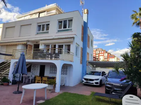 Casa en Avenida del Papa Luna