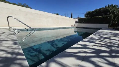 Chalet unifamiliar en calle de la Rosa