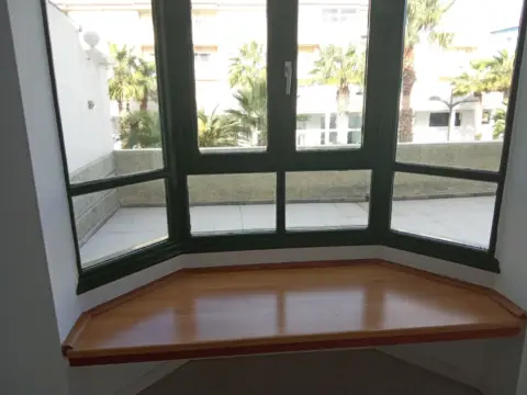 Chalet pareado en calle Correo Viejo