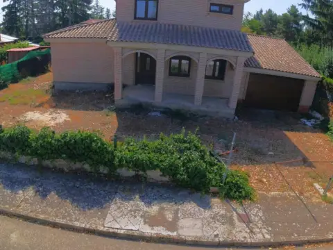 Chalet unifamiliar en Villadangos del Páramo
