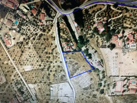 Terreno en calle Riegos de Moraleda, nº 1
