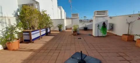 Piso en calle de Santo Domingo, 6