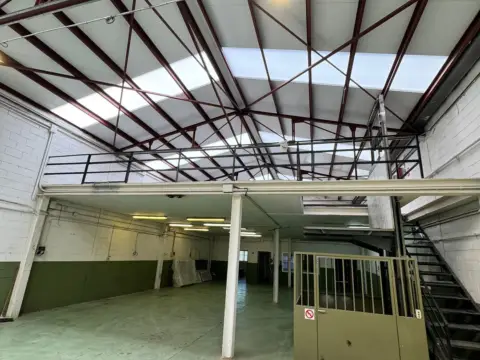 Nave comercial en Passatge de La Noguera