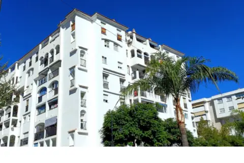 Piso en calle Romería del Rocío