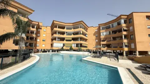 Piso en Fuengirola — Pisos.com