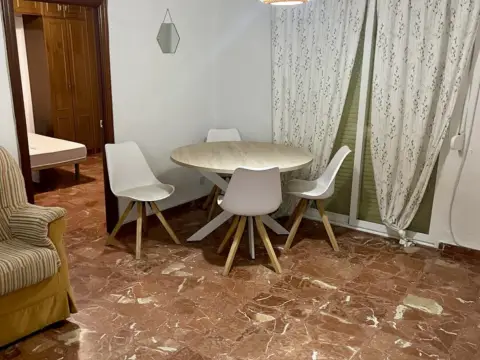 Apartamento en calle del Compositor Ramón Medina