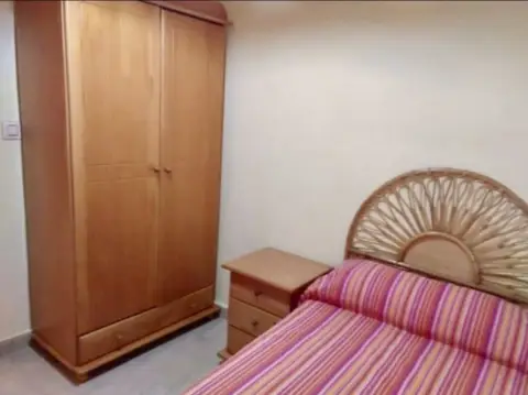 Apartamento en Santa Rosa-Valdeolleros