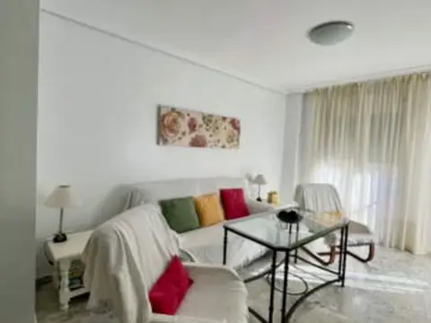 Piso en Huerta de la Reina-Arruzafilla-Parque Figueroa-Noreña