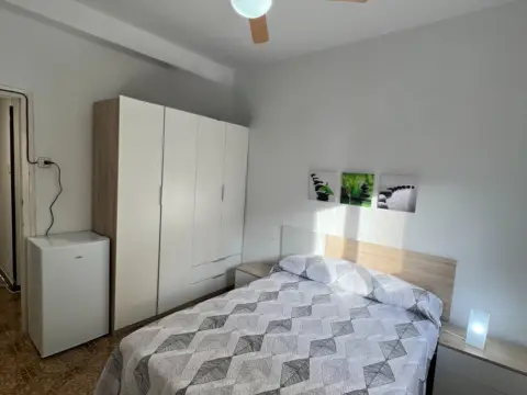 Habitación en calle del Pianista Eduardo del Pueyo, 2