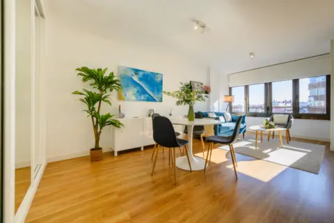 Apartamento en Avenida de Alberto Alcocer, 49
