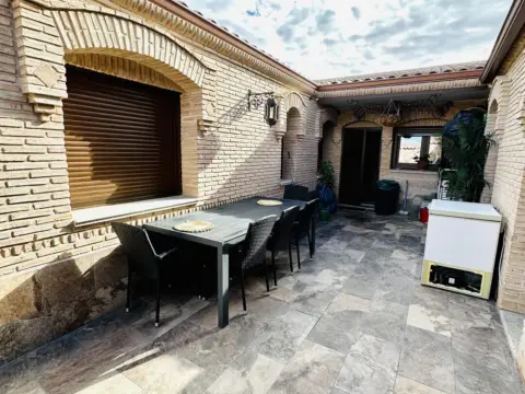 Chalet en Santa Olalla