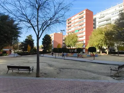 Piso en Naranjo-La Serna