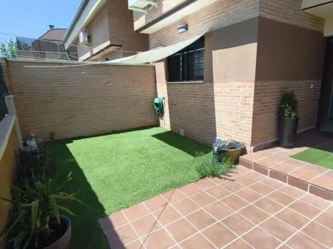 Chalet adosado en calle de las Quintanas