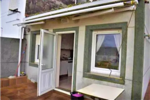 Casa adosada en Boa (Noia)