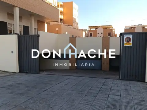 Garaje en Reina Sofía-Salesianos-Bodegones