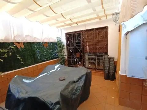 Chalet adosado en Reina Sofía-Salesianos-Bodegones