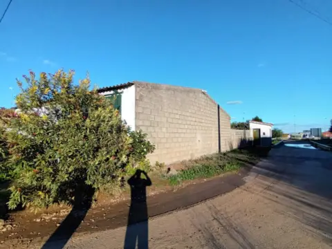 Nave comercial en Carretera de Valverde de Mérida