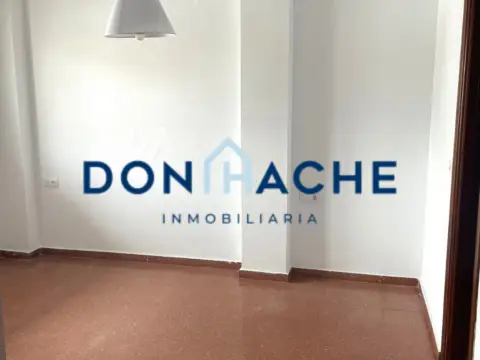 Casa adosada en Reina Sofía-Salesianos-Bodegones