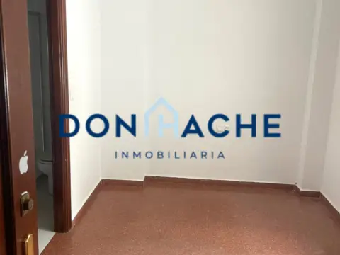 Casa adosada en Reina Sofía-Salesianos-Bodegones