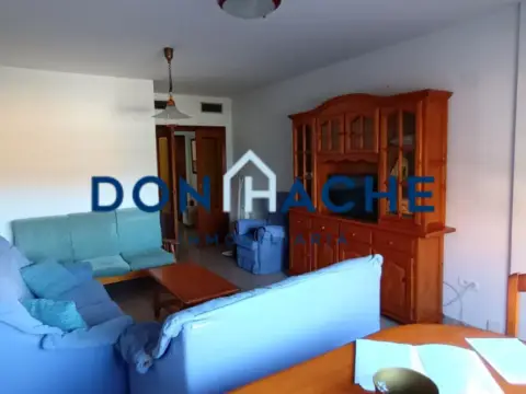 Piso en Reina Sofía-Salesianos-Bodegones