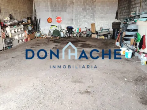 Nave comercial en San Luis-San Juan-Santa Isabel