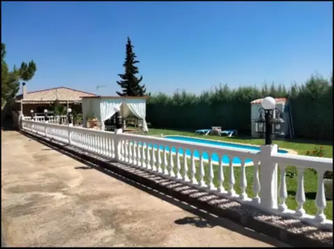 Chalet en Arroyo de San Serván
