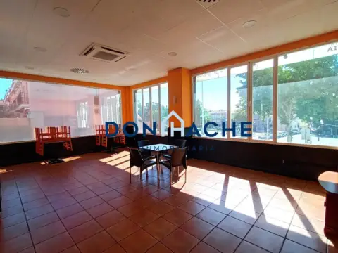 Local comercial en calle del Campanario