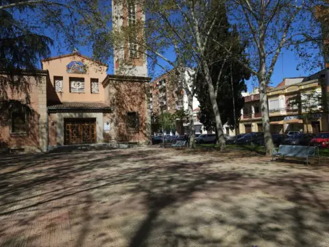 Chalet en Tres Olivos-La Piedad