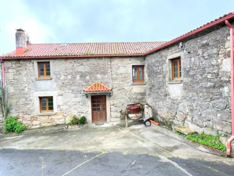 Chalet unifamiliar en calle As Virtudes