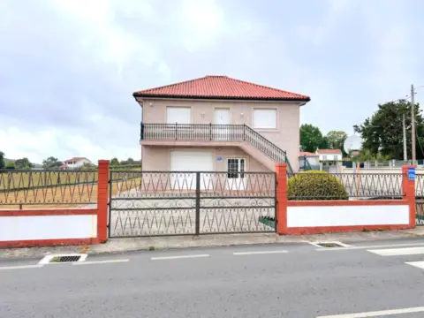 Chalet unifamiliar en calle Mazas