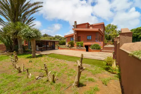 Chalet unifamiliar en calle Carlote