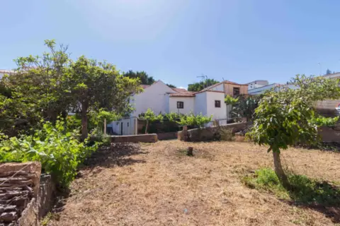 Casa en calle del Duque de la Torre, 36