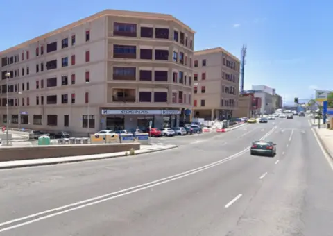 Local comercial en Carretera General del Sur