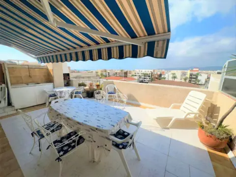 Piso en Carrer de César Cataldo, 47