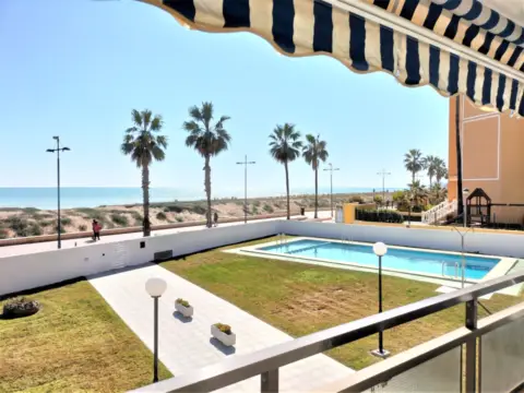 Apartamento en Avenida del Papa Luna, 135