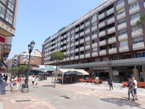 Piso en calle del Nueve de Mayo