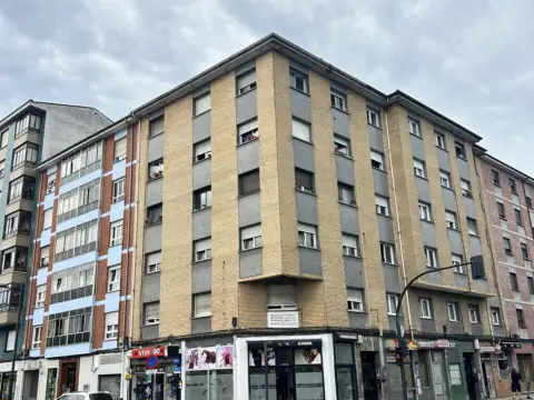 Piso en calle del Río Sella