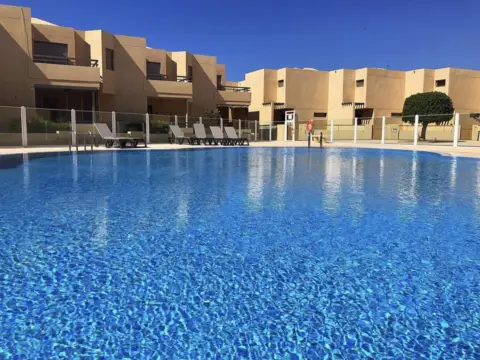 Chalet en calle Ibiza - La Tejita