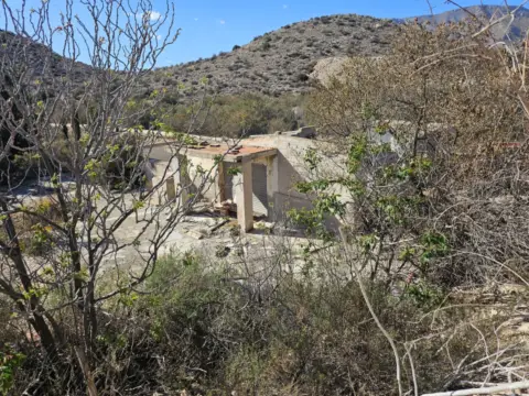 Casa en calle Pozo Blanco