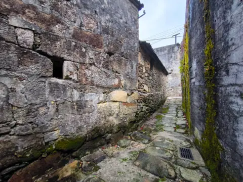 Casa adosada en calle de Tarrio, 3