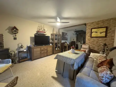 Casa en Avenida de Las Ciencias-Emilio Lemos