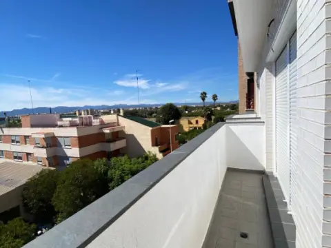 Estudio en Carrer de Estret
