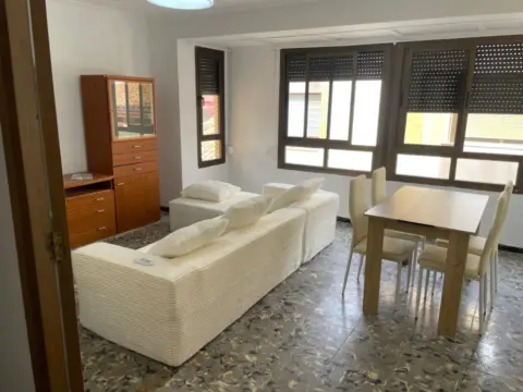Piso en calle del Salvador