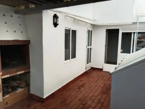 Casa pareada en Carrer Buenos Aires