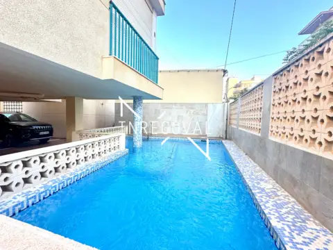 Dúplex en Carrer Atlàntic